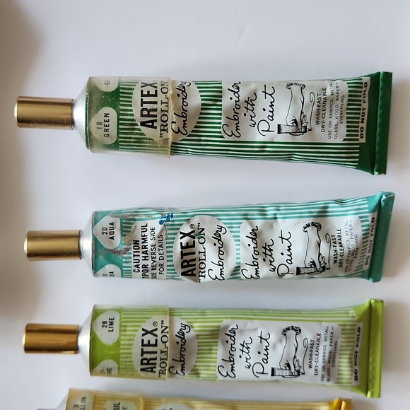 Vintage artex paints, pencil, instructions tips and hoop. As is- See description - Picture 7 of 9